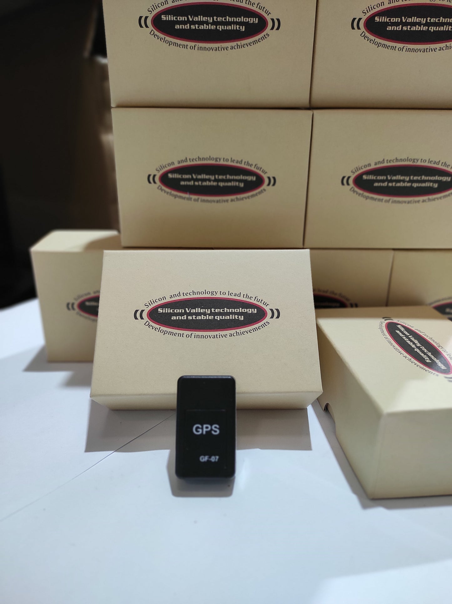 Mini localizador GPS magnético